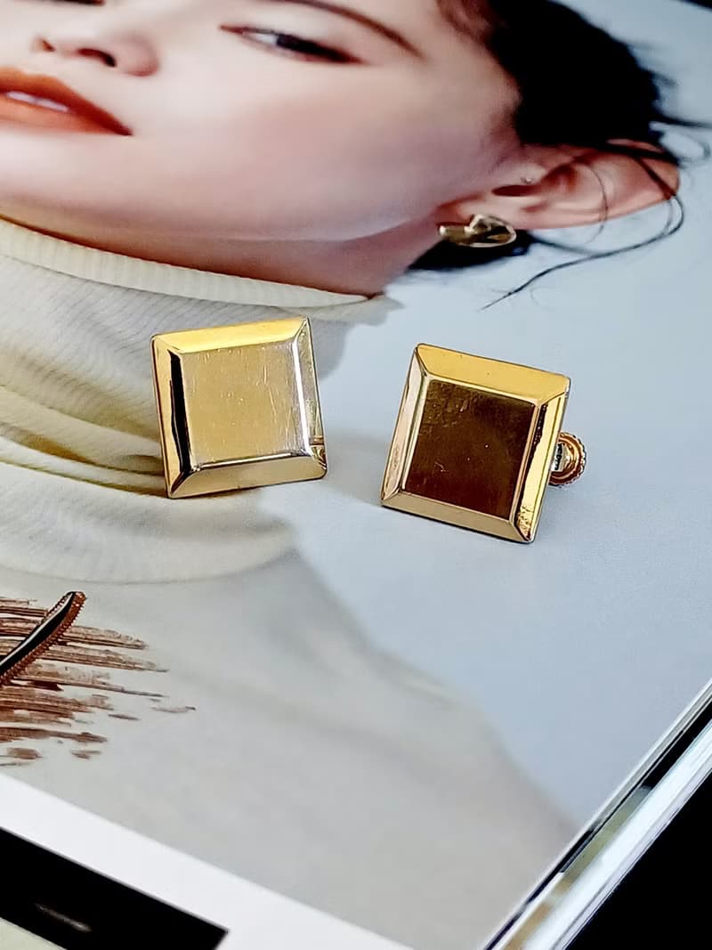 vintage jewelry  經典金色方形 夾式耳環