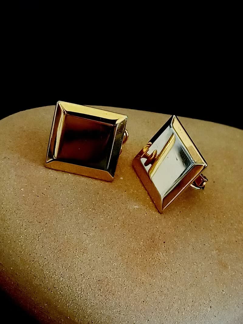 vintage jewelry  經典金色方形 夾式耳環