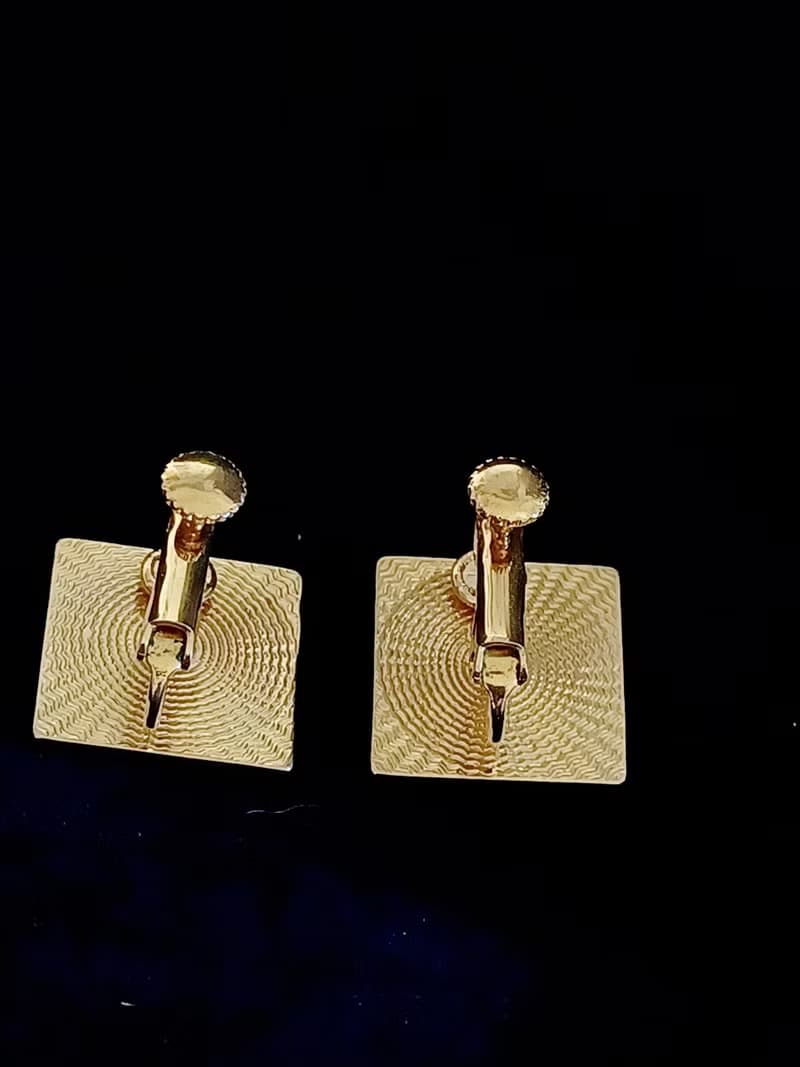 vintage jewelry  經典金色方形 夾式耳環