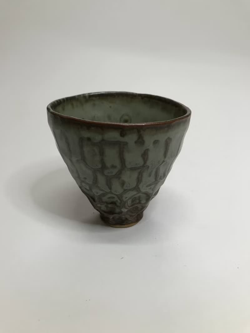 曾永鴻  灰釉刀削杯
