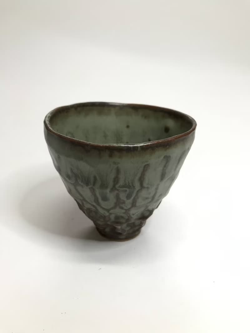 曾永鴻  灰釉刀削杯
