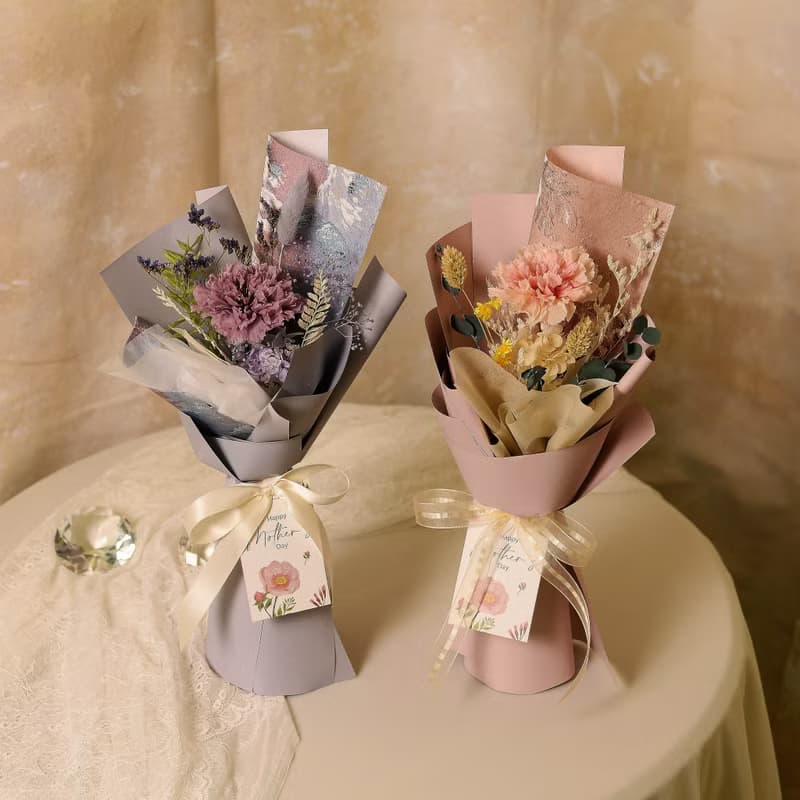【優雅油畫風】母親節 小永生康乃馨花束永生花 乾燥花 / 共2款