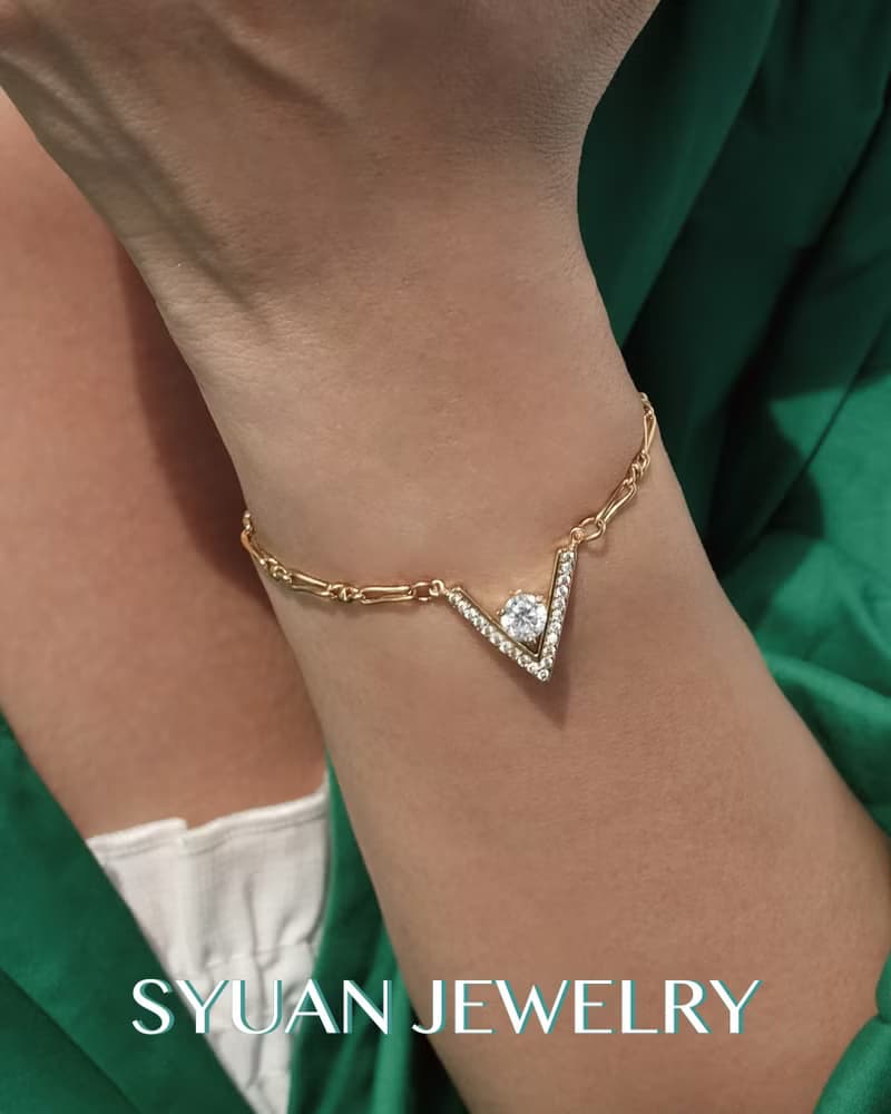 SYUAN JEWELRY|Soar 翱翔— 鍍18K手工鏈V字鋯石手鍊