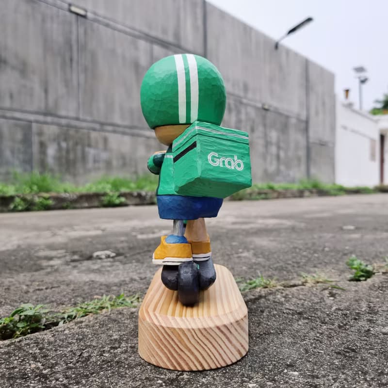 GRAB BOY wood carving arttoy model decoration