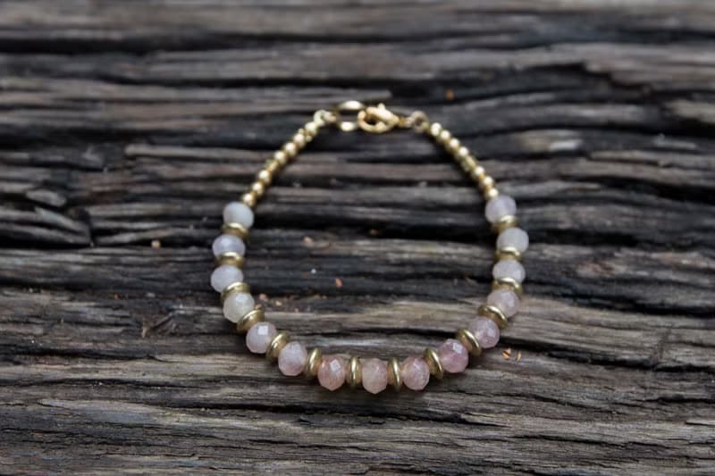 人際關係愛情 ∣ 草莓晶 助業績 事業運 手鍊