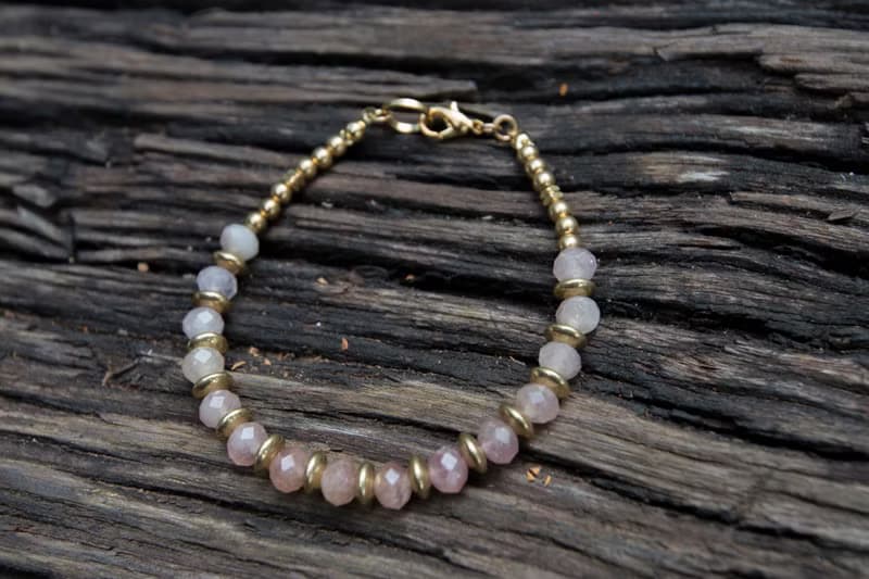 人際關係愛情 ∣ 草莓晶 助業績 事業運 手鍊