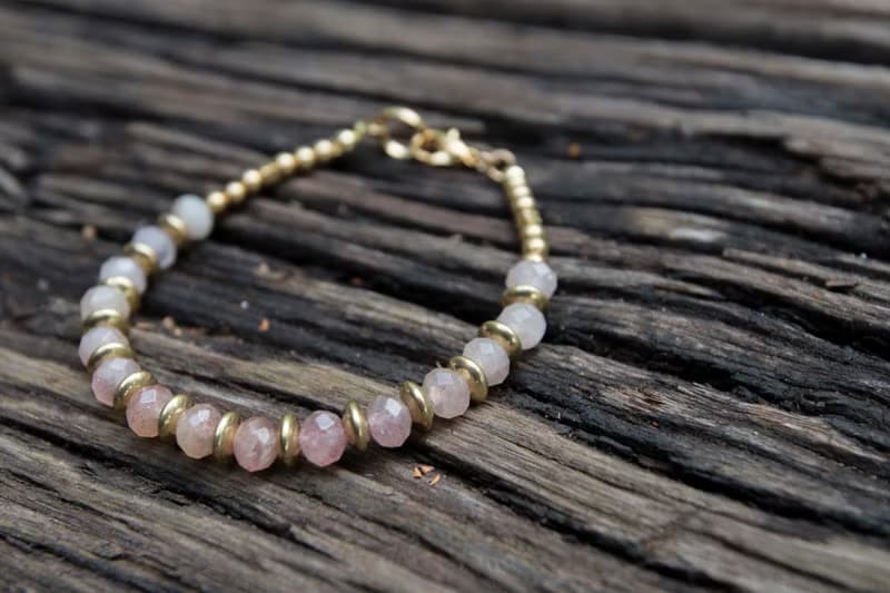 人際關係愛情 ∣ 草莓晶 助業績 事業運 手鍊