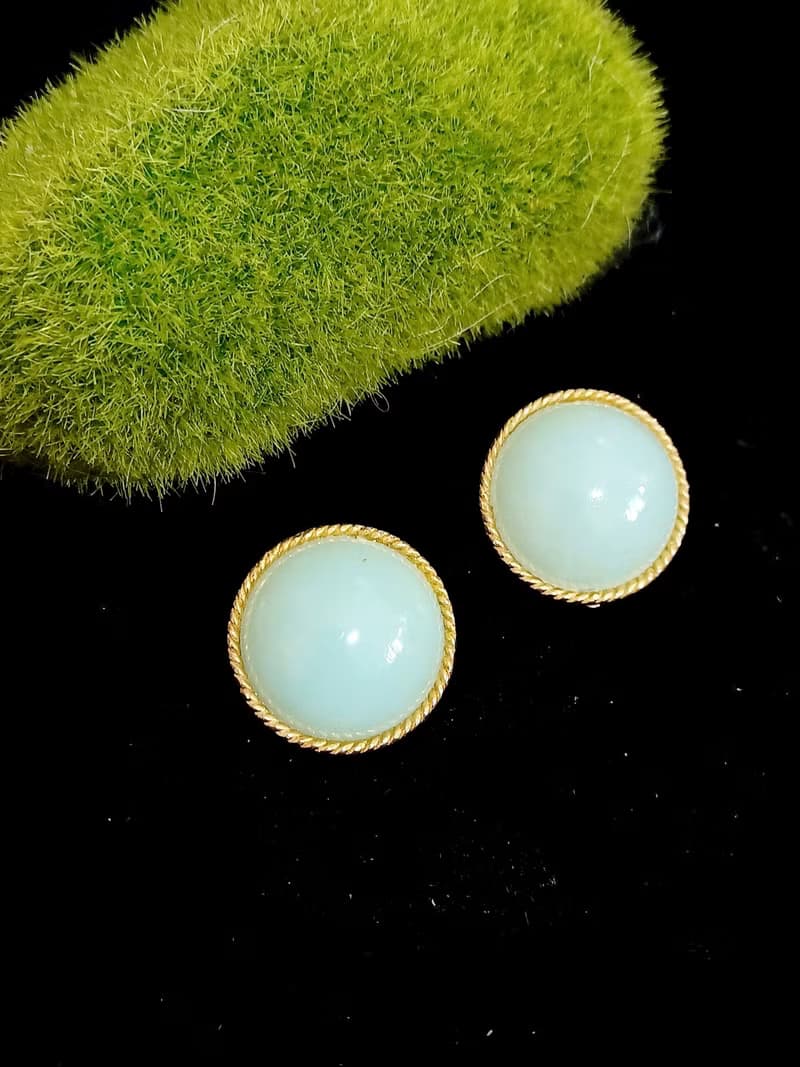 vintage jewelry  典雅仿玉石沁涼 夾式耳環