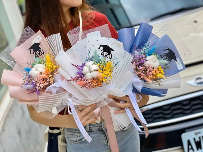 畢業花束 \彩虹滿天星\棉花花束 乾燥花束 畢業快樂