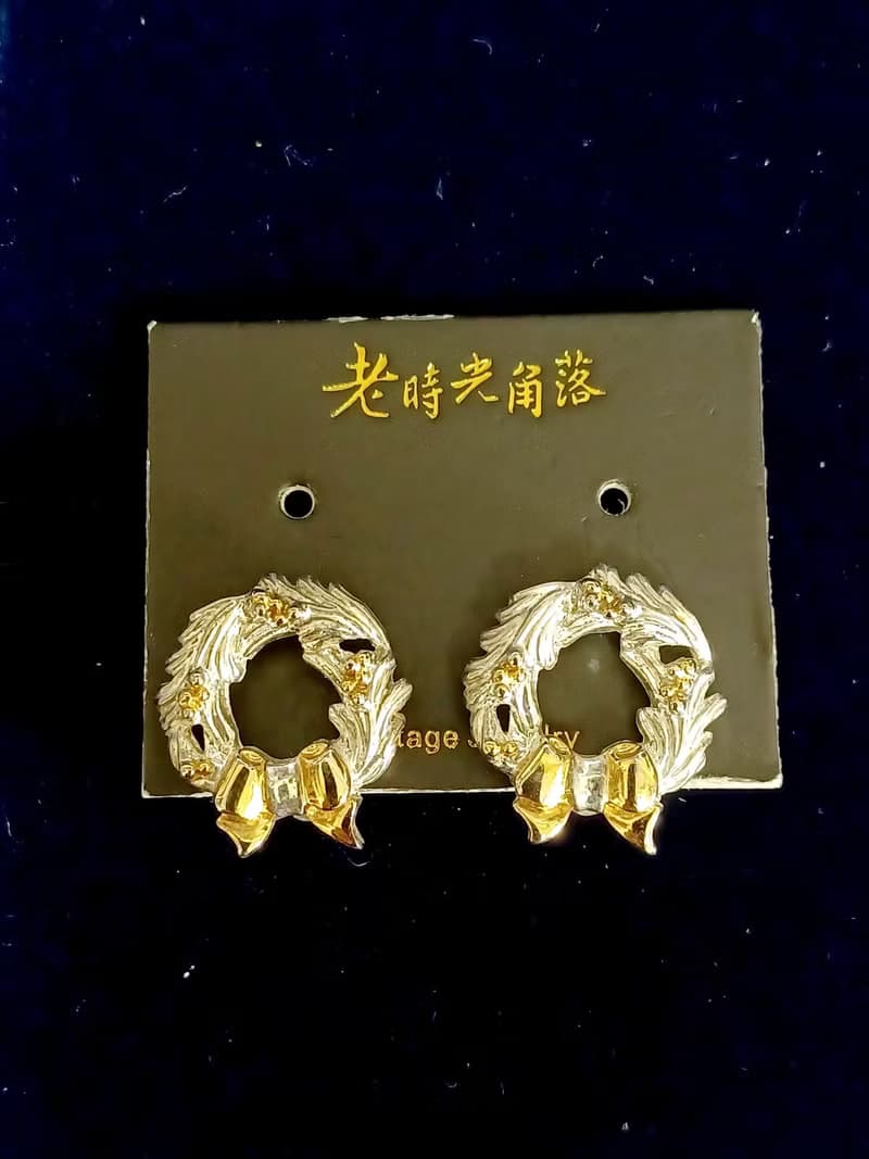 vintage jewelry  典雅精緻銀色花環 夾式耳環