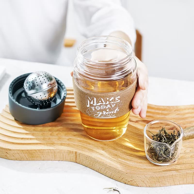 【紅點設計獎】新版茶水分離磁吸泡茶魔力杯-濾茶球 水松木杯套