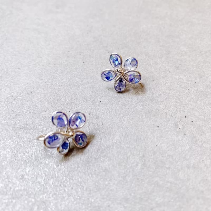 YLANG【采花 】一體成型貼耳款Swarovski/藝術銅線(無痛耳夾/鋼針