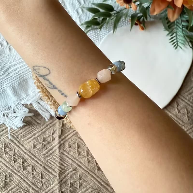 小清新黃兔毛貔貅彈性手鍊