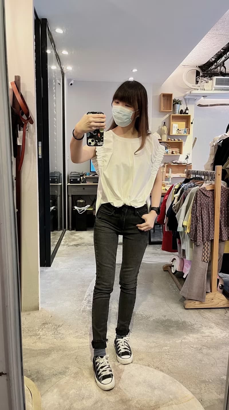 袖口抓皺腰綁結造型上衣(白)