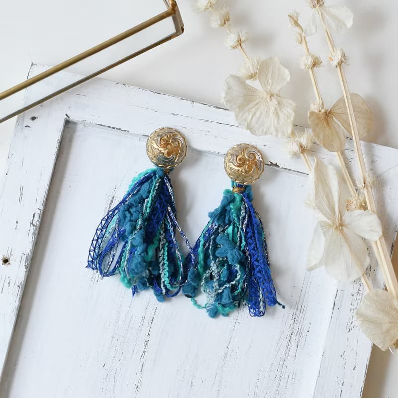 イヤリング/Dome tassel earrings /Hydrangea Blue