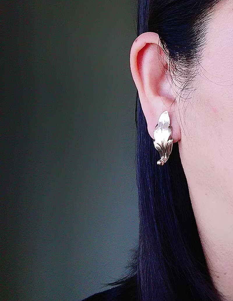vintage jewelry 古董 krementz 14k鍍金葉狀 夾式耳環