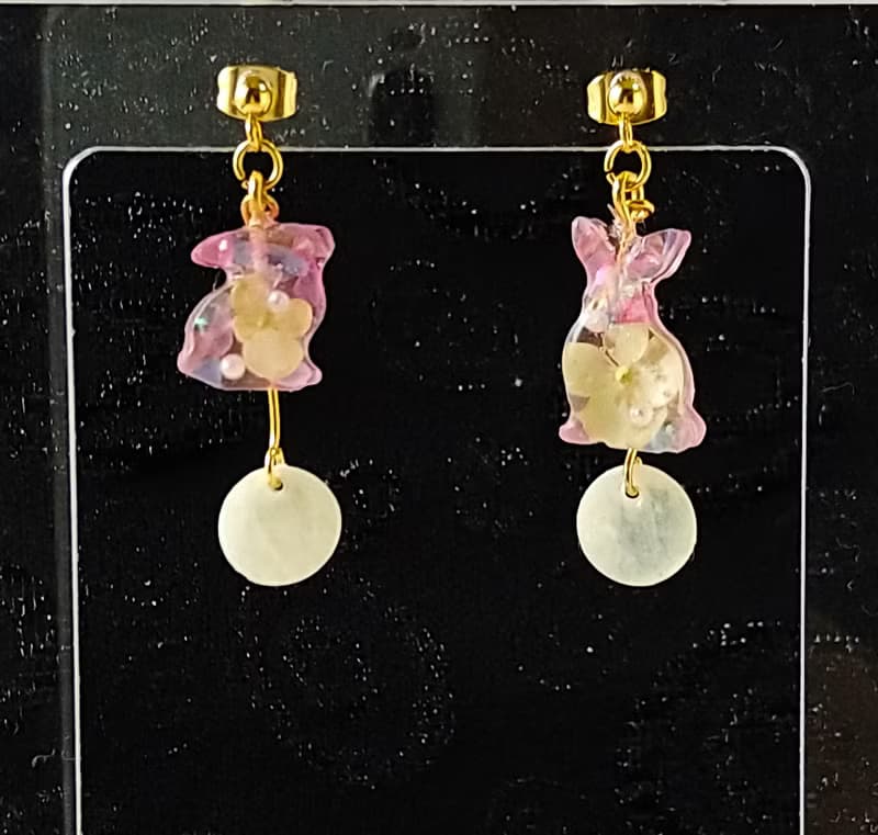 ピンクうさぎの紫陽花ピアス(日本の花・ドライフラワー)