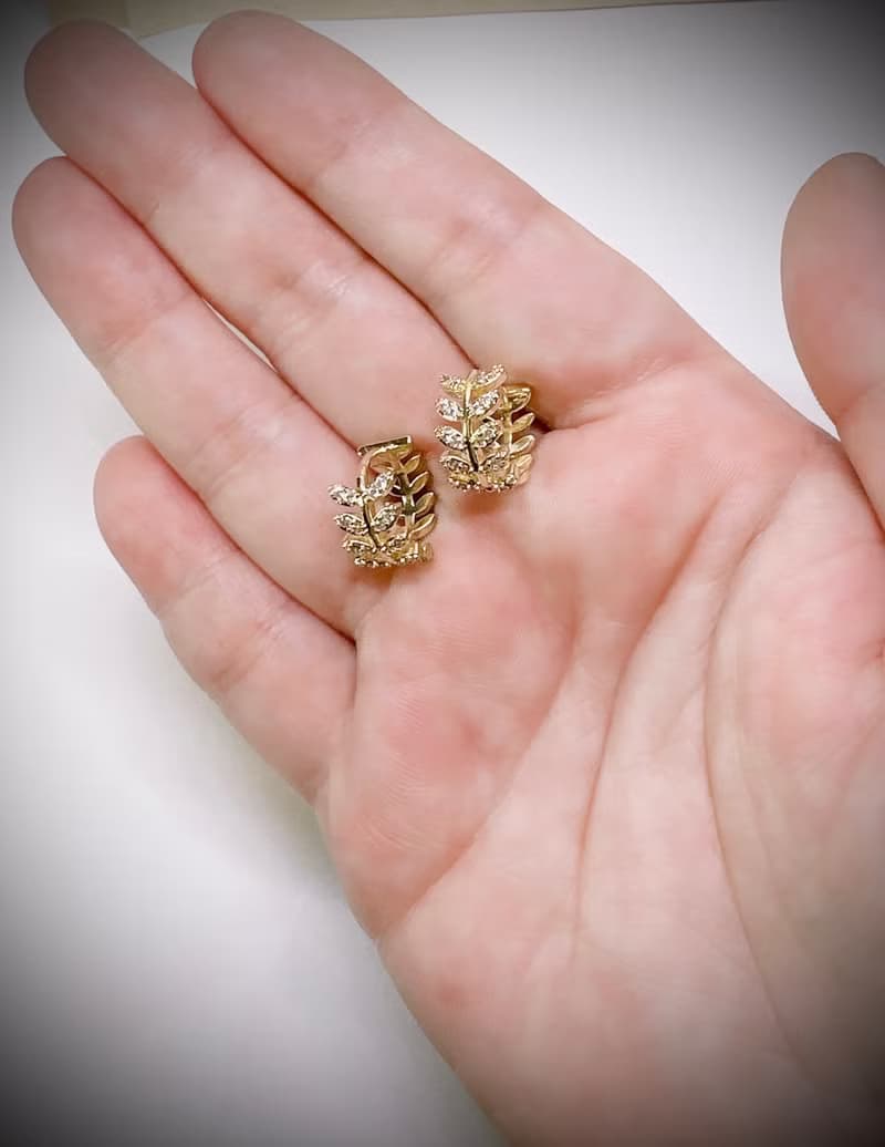 C&W 簡約時尚微鑲鑽葉片精緻典雅耳環耳扣