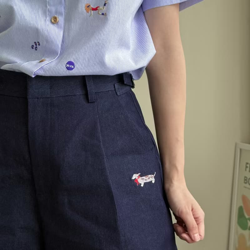 短裤Shorts : 深色牛仔布Dark Denim : 腊肠犬Dachshund
