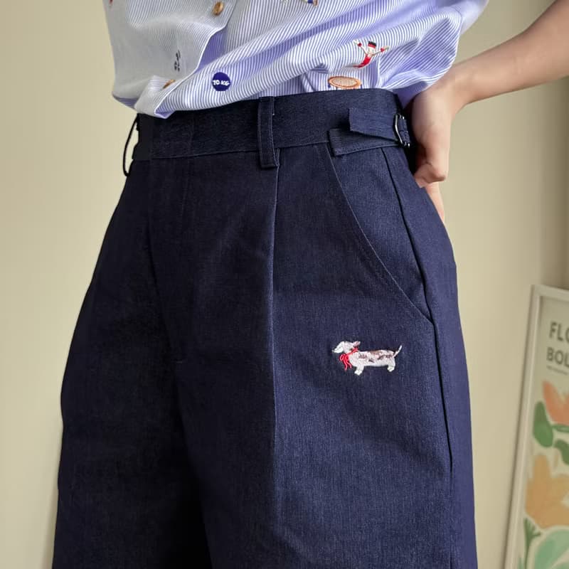 短裤Shorts : 深色牛仔布Dark Denim : 腊肠犬Dachshund