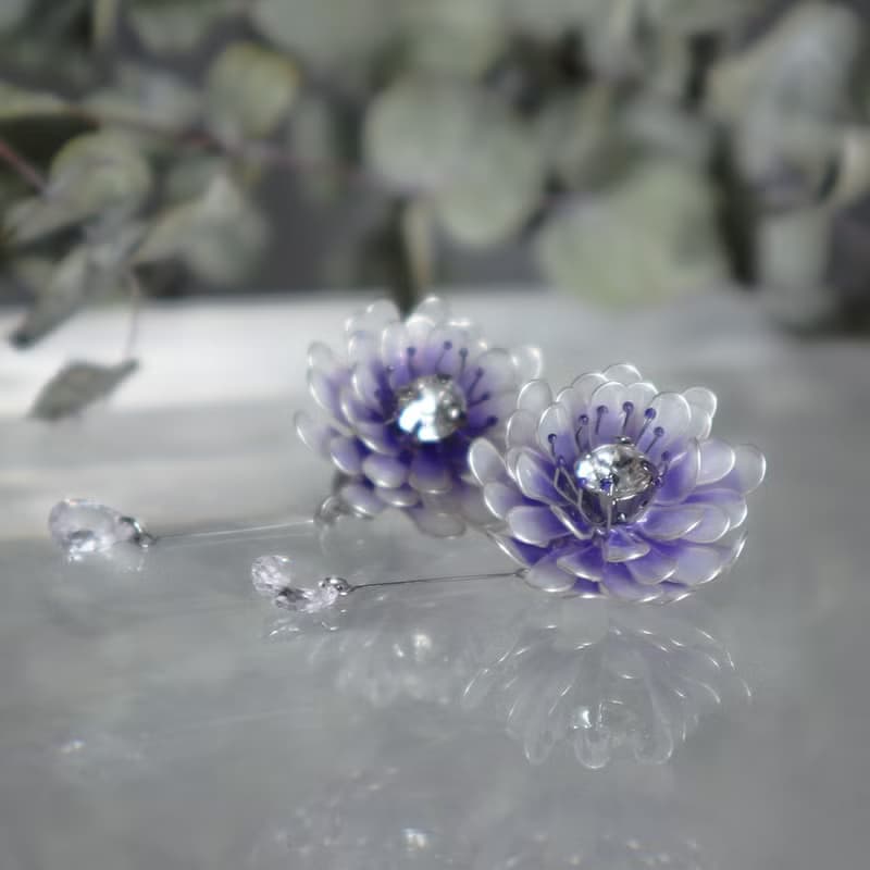 孔雀の花耳飾り　Purple
