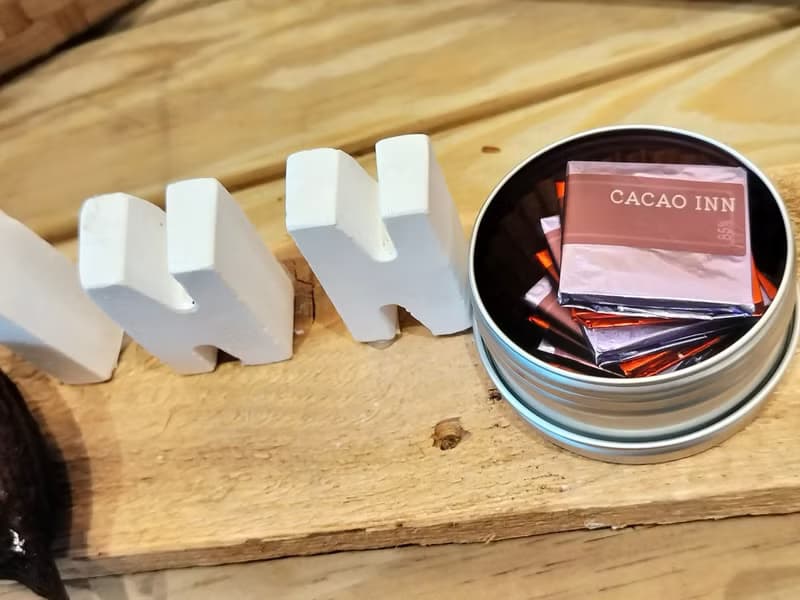 .KAKAWA綜合鋁盒二盒_75%醇巧克薄片_二盒一組760現折70限量