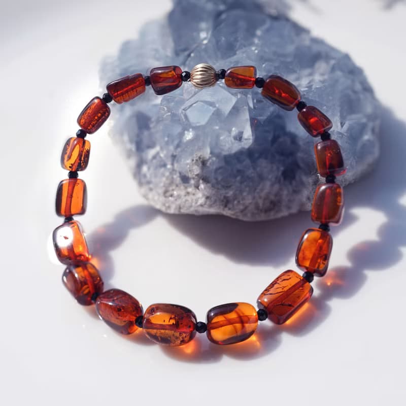 バルト海天然琥珀の一連ブレスレット　火輪　かりん