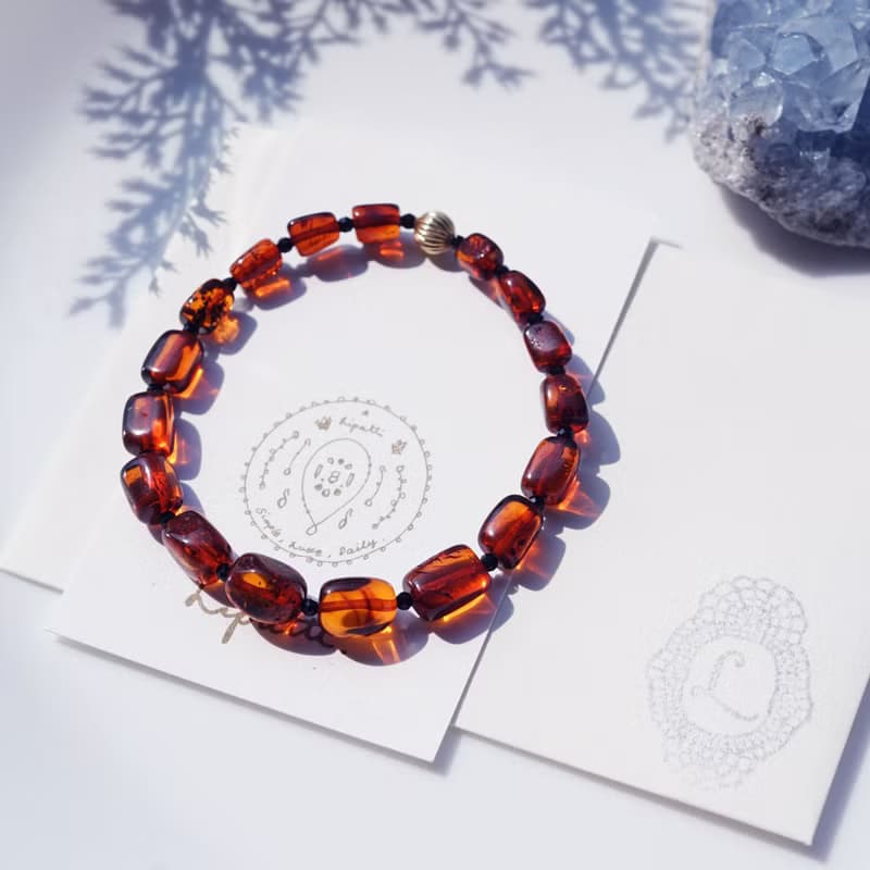 バルト海天然琥珀の一連ブレスレット　火輪　かりん