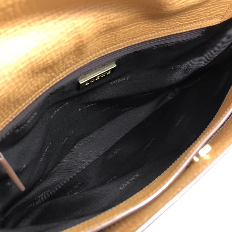 【 日本直送　名牌中古包 】LOEWE ロエベ ハンドバッグ キャメル ロゴ レザー 型押し vintage ヴィンテージ オールド smfwpe