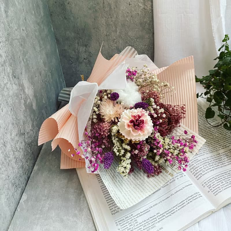 【擴香康乃馨花束】母親節花束|乾燥花束|永生花束|五色|快速出貨