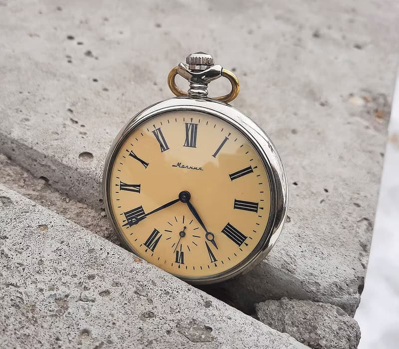 Molnija 3602 Roman dial Soviet pocket watch – mechanic Russian watch 1970s