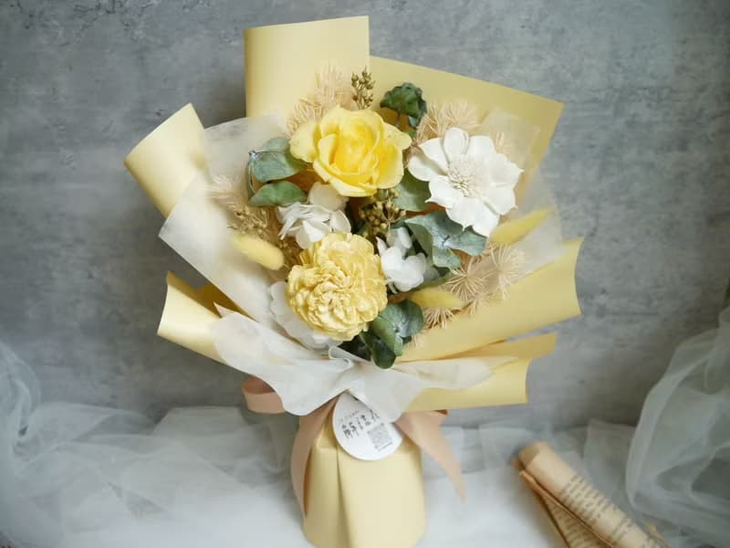 中小型不凋玫瑰花束【明黃】告白/求婚/生日/周年紀念日/畢業花束