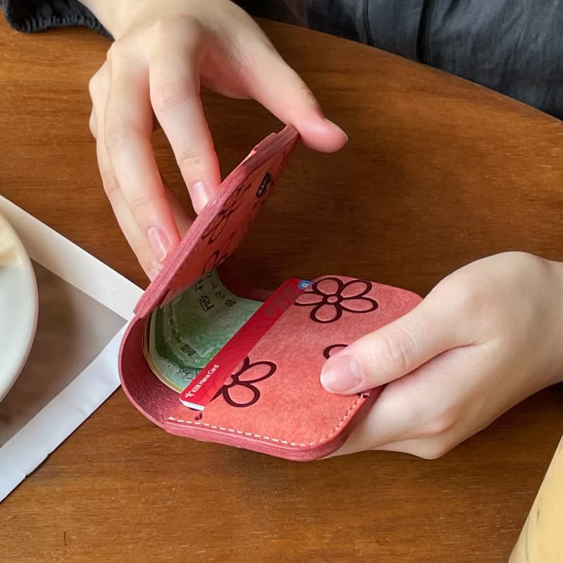 Folding wallet