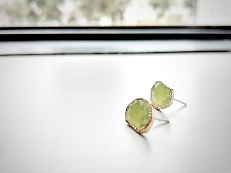 碧玉之湖 耳環 耳飾 飾品 銀 S925 金 日系 氣質 不規則 綠色