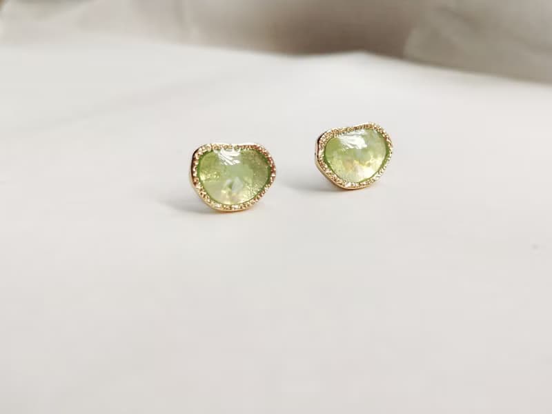 碧玉之湖 耳環 耳飾 飾品 銀 S925 金 日系 氣質 不規則 綠色