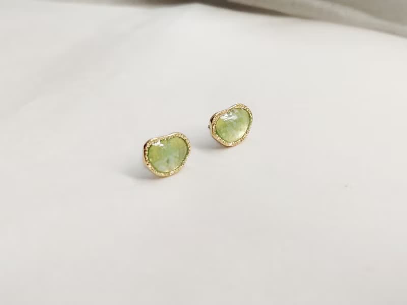 碧玉之湖 耳環 耳飾 飾品 銀 S925 金 日系 氣質 不規則 綠色