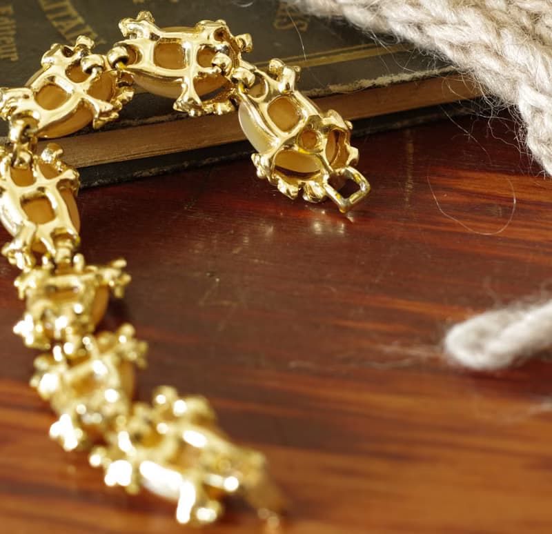 -古董金色粉膚光暈琺瑯花葉片手鍊 BR204