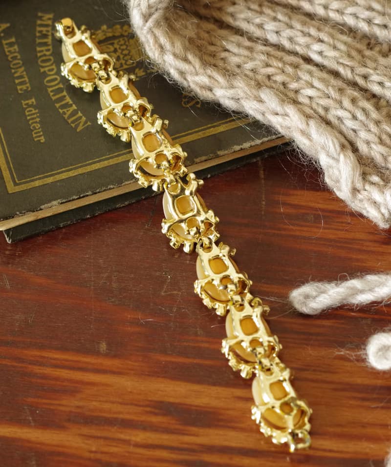 -古董金色粉膚光暈琺瑯花葉片手鍊 BR204