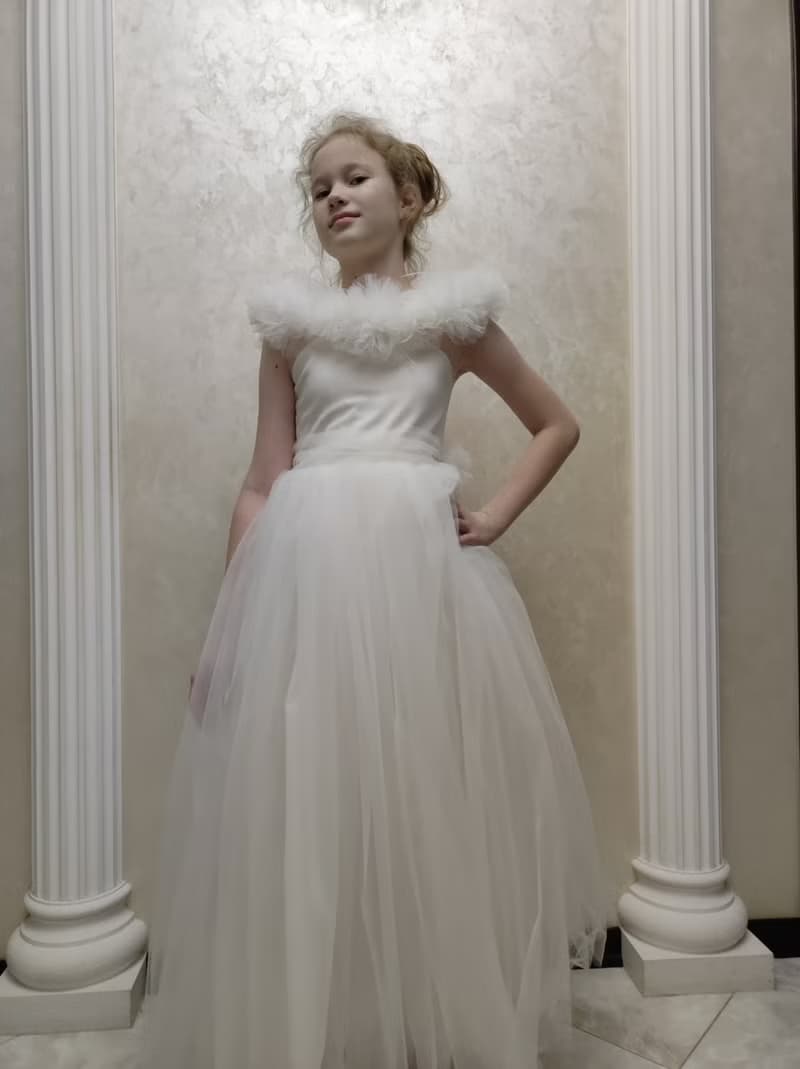 用於婚禮 生日 音樂會和其他慶祝活動的緞面花童禮服