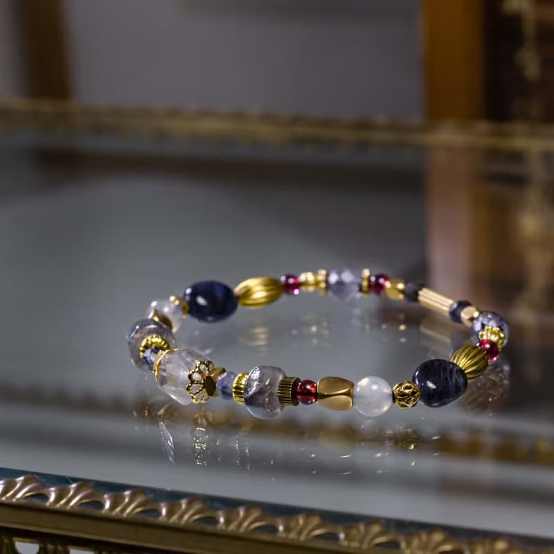 深夜的麥片碗 / 雲水晶 拉長石 菫青石 石榴石 天然石手鍊