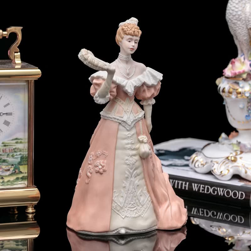 英國製Wedgwood風姿卓越佳麗限量收藏陶瓷娃娃人偶藝術裝飾擺件