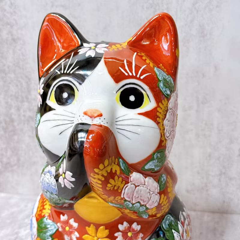 【櫻牡交輝】日本九谷燒招財貓 |  赤黑花盛 7號
