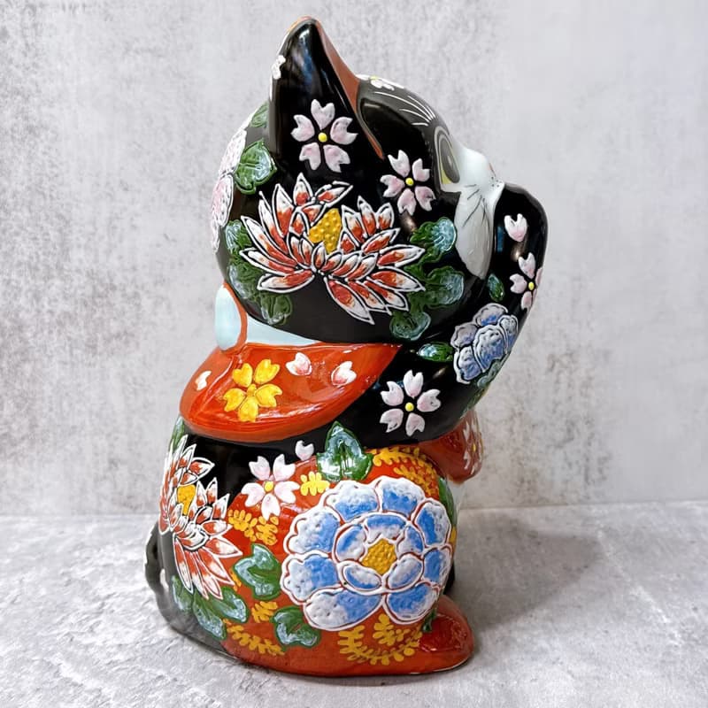 【櫻牡交輝】日本九谷燒招財貓 |  赤黑花盛 7號