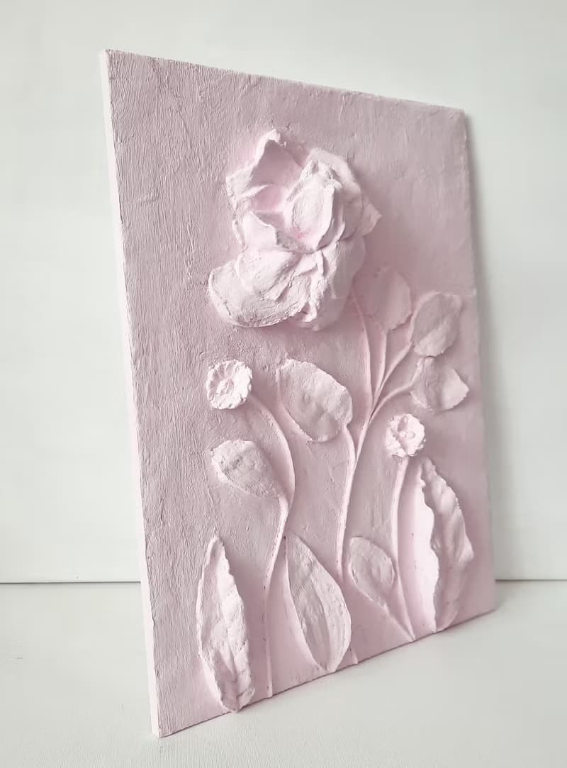帶金塵的玫瑰雕塑 牆壁雕塑藝術 3d 花 淺粉色淺浮雕 植物裝飾 石