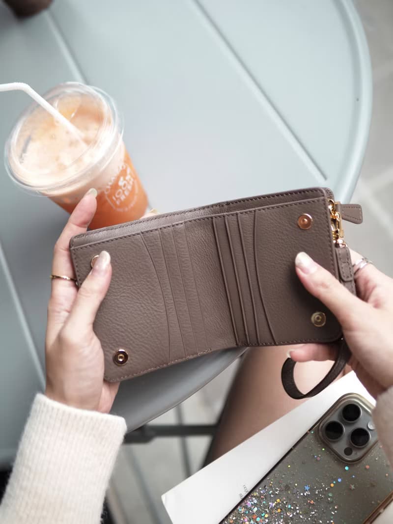 Anna (Clay): Mini / short wallet, cow leather, Bifold Zipper, Brown-grey