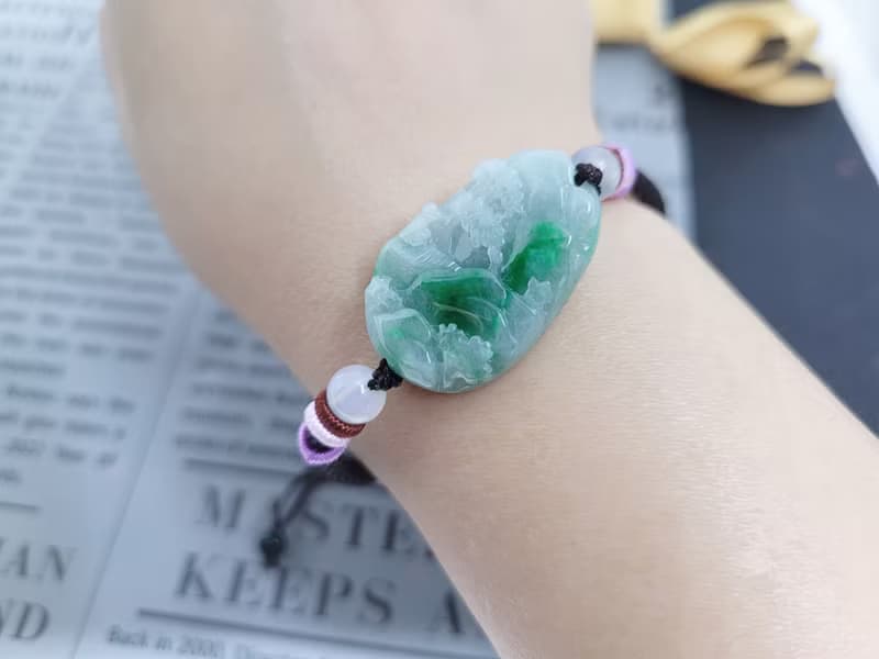 【親翠】天然翡翠 手工雕刻山水小綠牌 畢業禮物