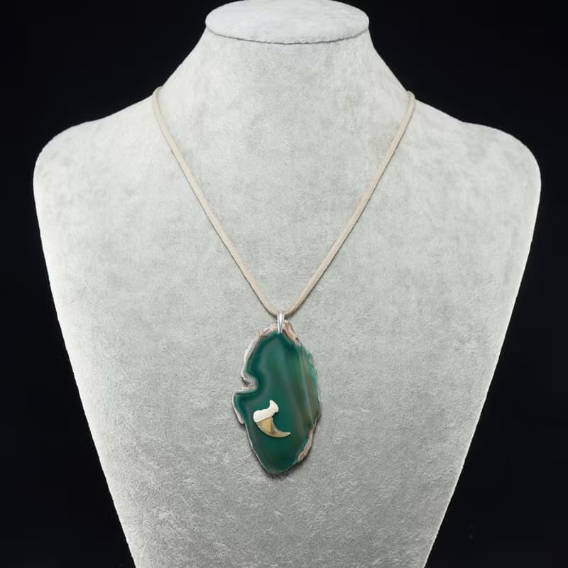 Green Agate Slice Slab Bobcat Claw Protection Pendant Necklace Woman Man Jewelry