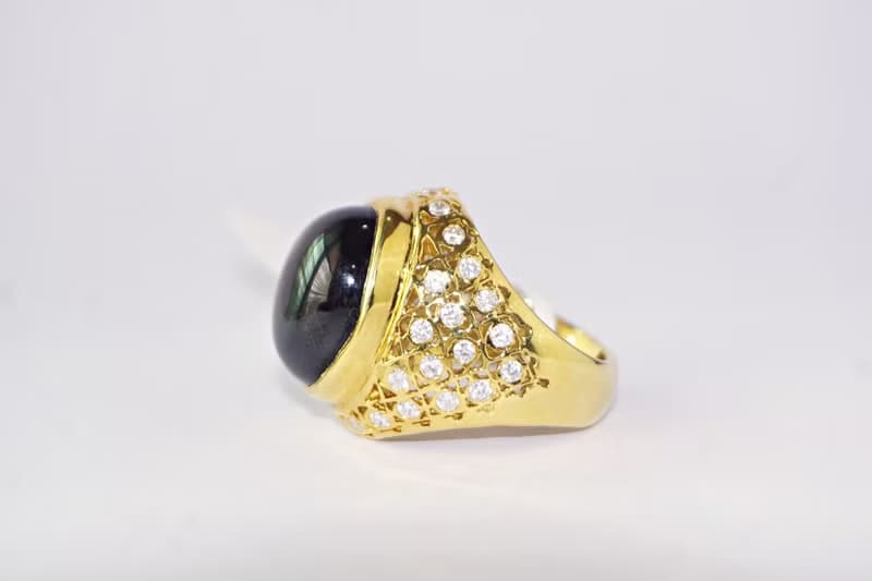 Natural Black Star Sapphire 28 Cts Ring Sterling Silver925 With Gold Plated.