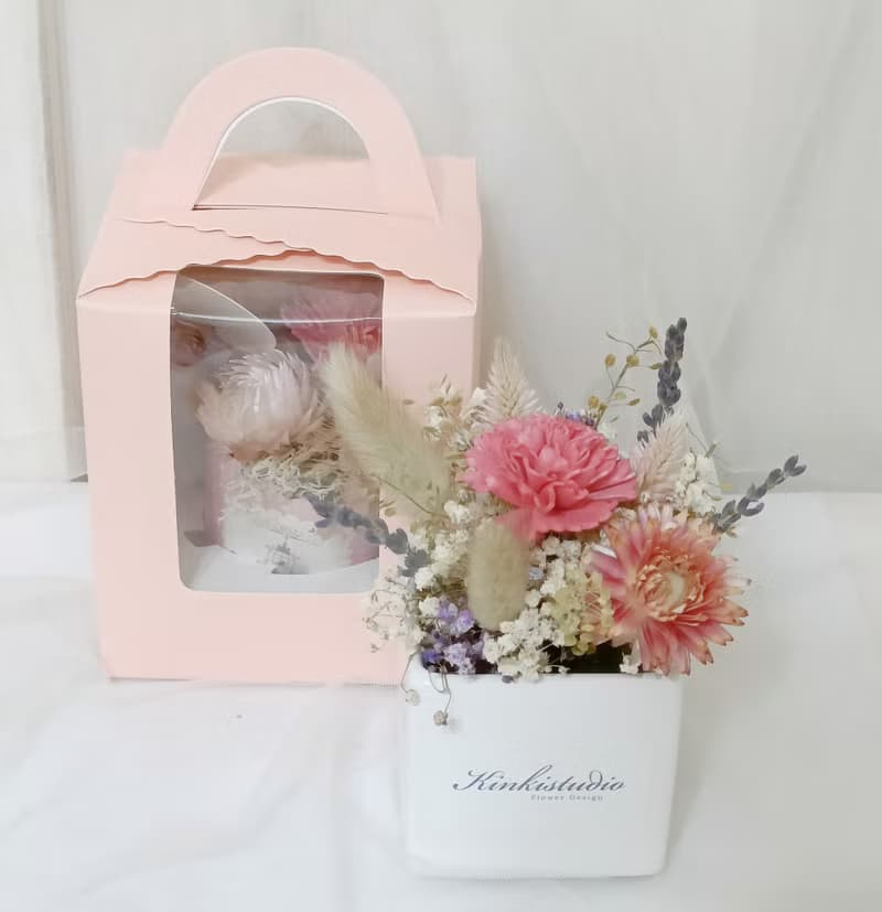 畢業花束禮物 永生康乃馨盆花 永生乾燥花情人節生日企業課程