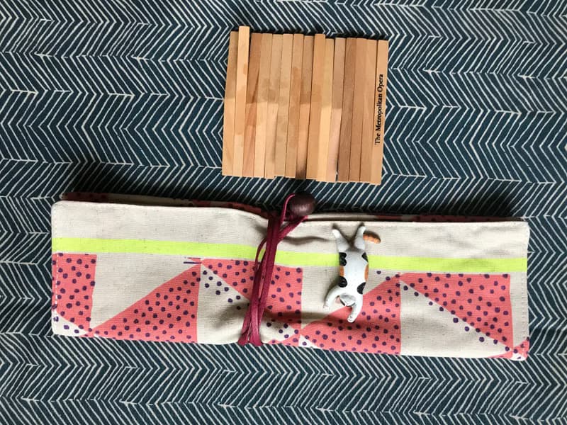 三角屋型粉紅芝麻布捲式餐具套